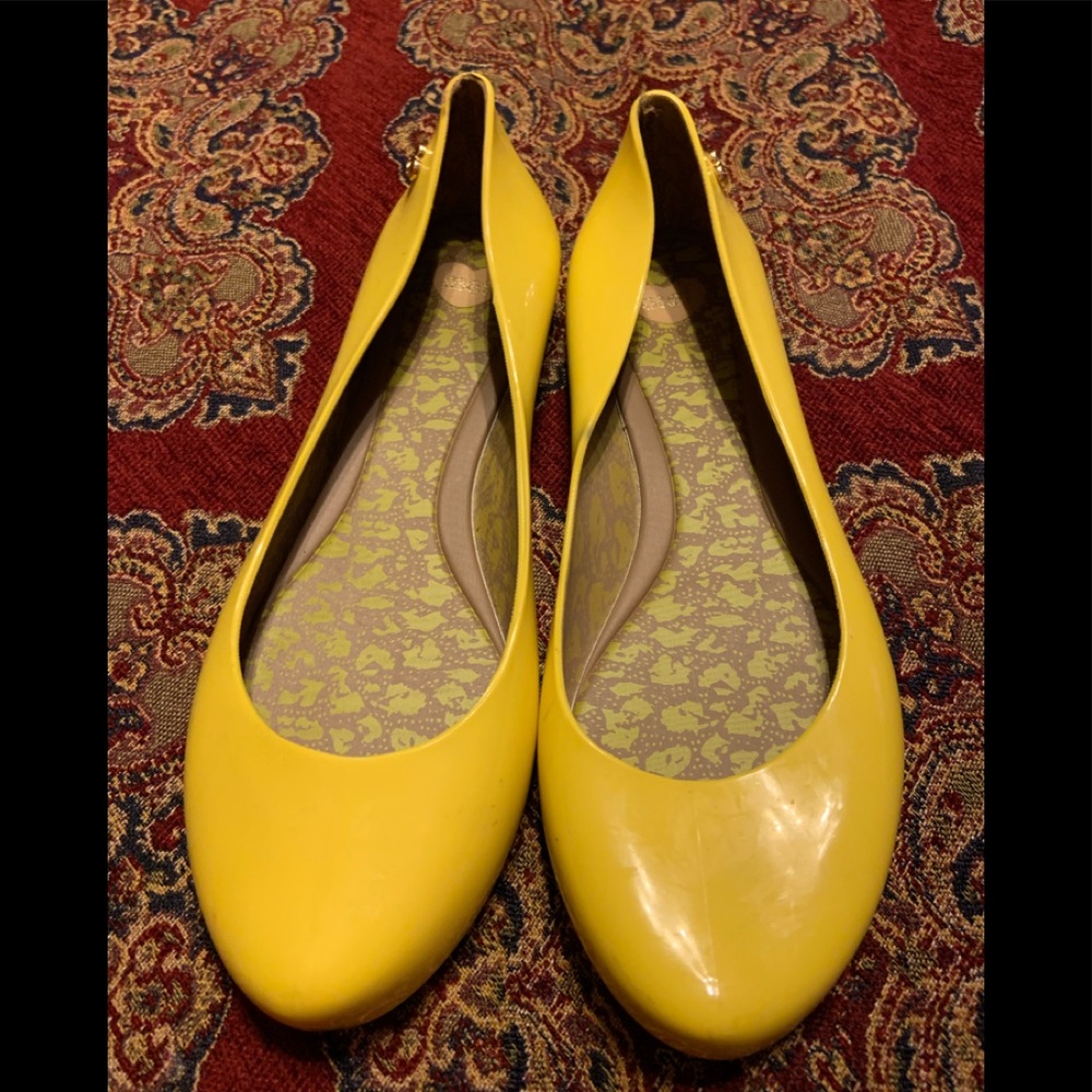 Mel by Melissa. Jelly flats.